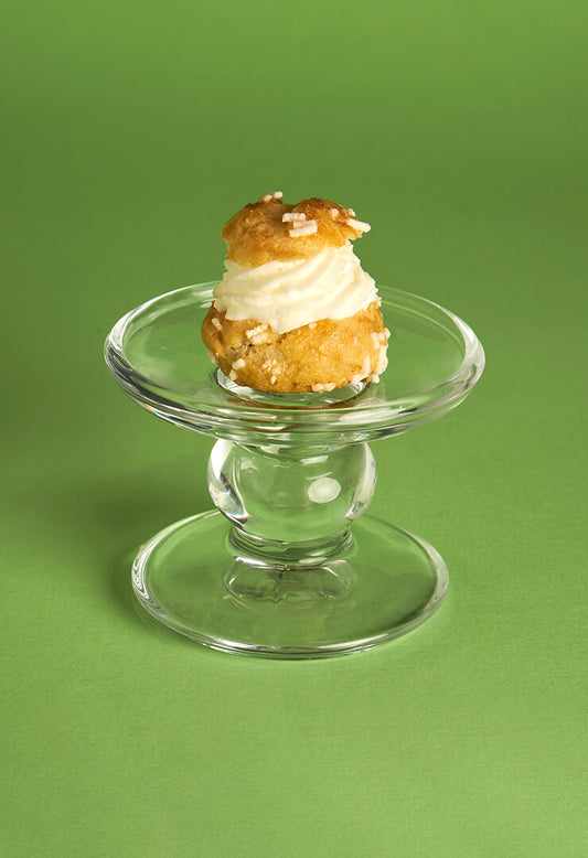 Bignè panna montata e fragola